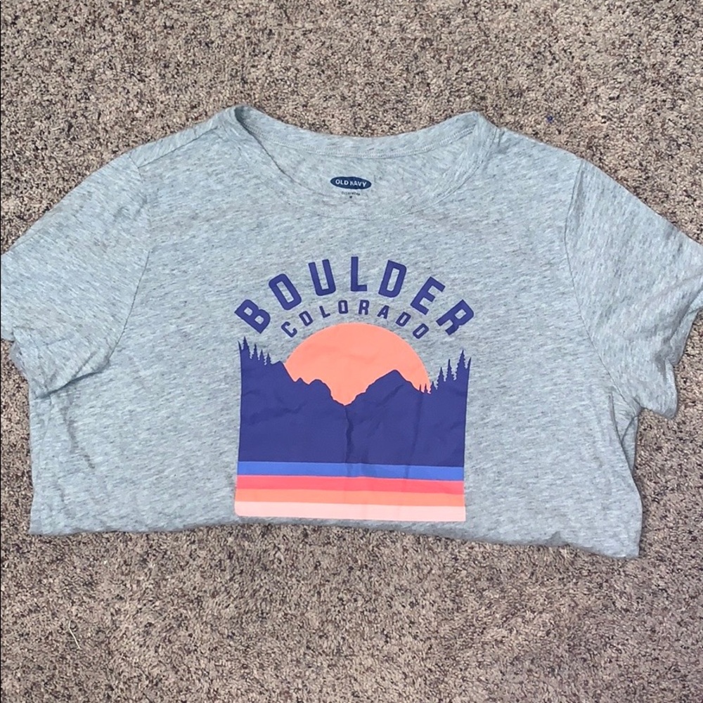 Old Navy T-Shirt